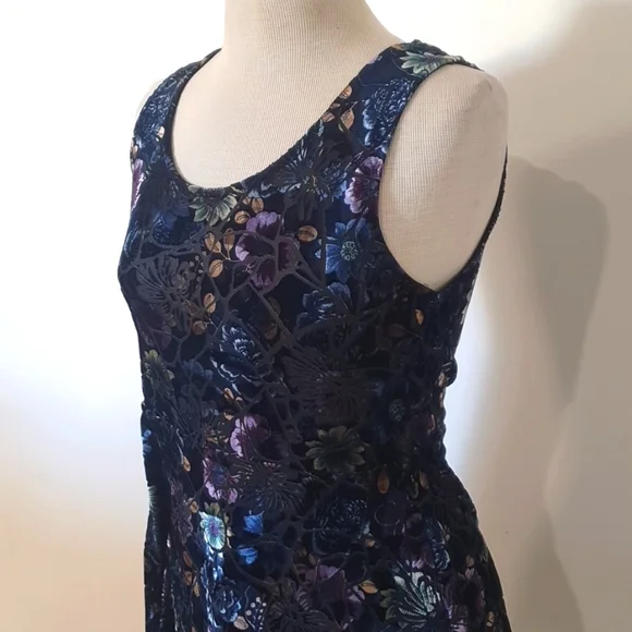 Caroline Morgan Size 12 Velvet Feel Purple Floral Dress - Picture 3 of 8